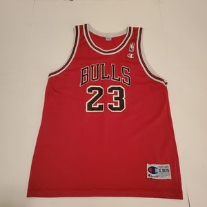 Jordan 23 Vintage Bulls Jersey Kids XL 18/20 Red Champion